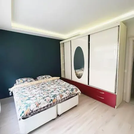 House In The Center Of Kadikoy *