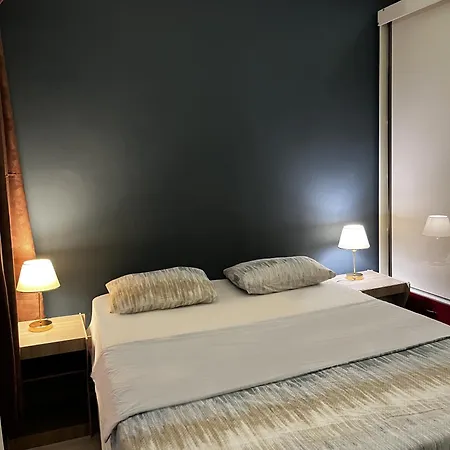 Apartment House In The Center Of Kadikoy *