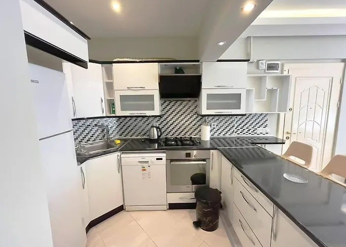 House In The Center Of Kadikoy *